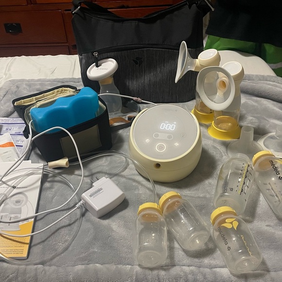 Medela Other - Medela higher end one multiple use pmp